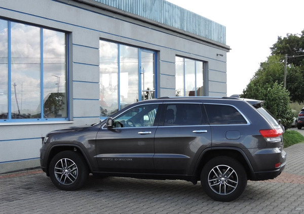 Jeep Grand Cherokee cena 153750 przebieg: 46267, rok produkcji 2018 z Warta małe 211